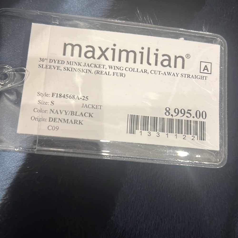 Maximilian mink coat - Picture 2 of 8